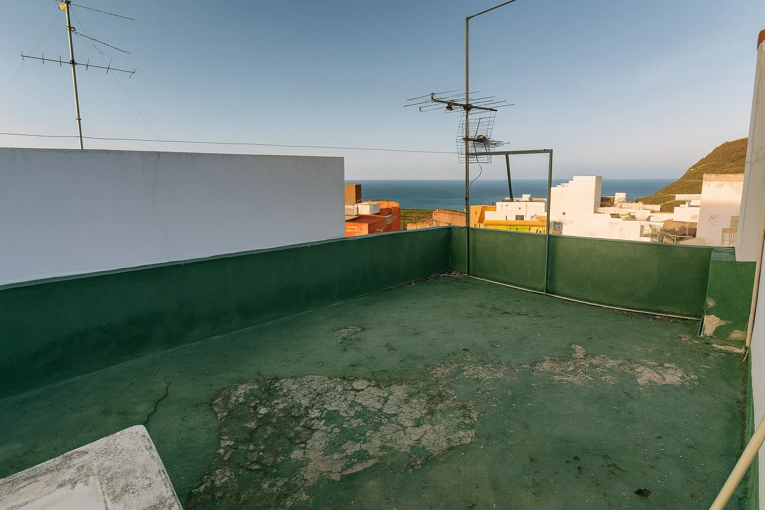 Azotea con vistas sobre Tazacorte hacia el Atlántico.